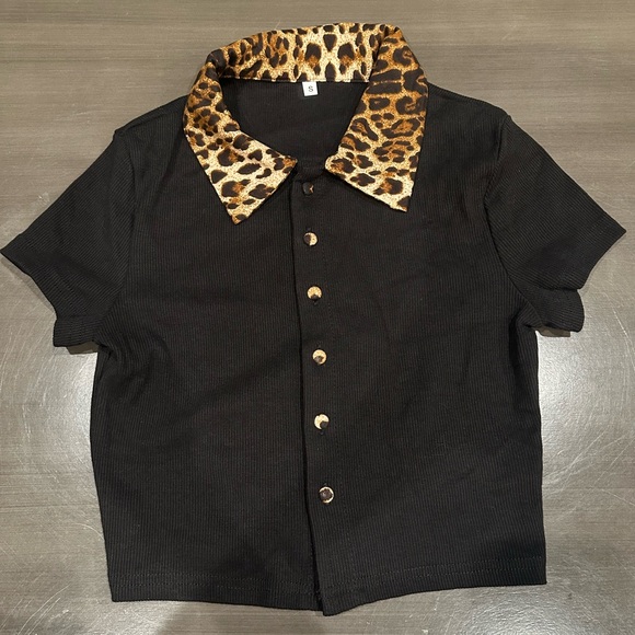 Pellucid- Leopard Collar Polo size small - Picture 5 of 7